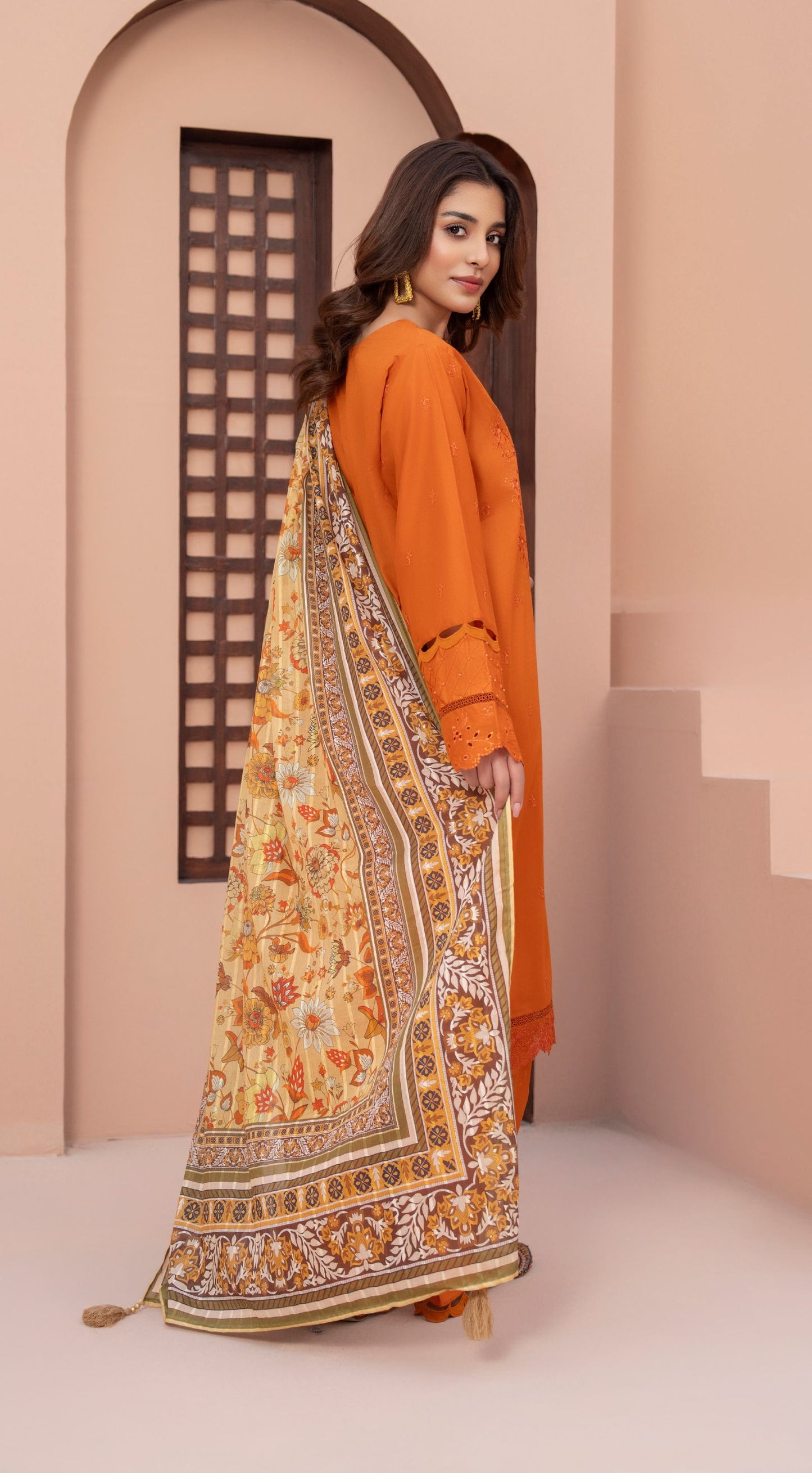 Sapehr Lawn By Safa Noor SN-01