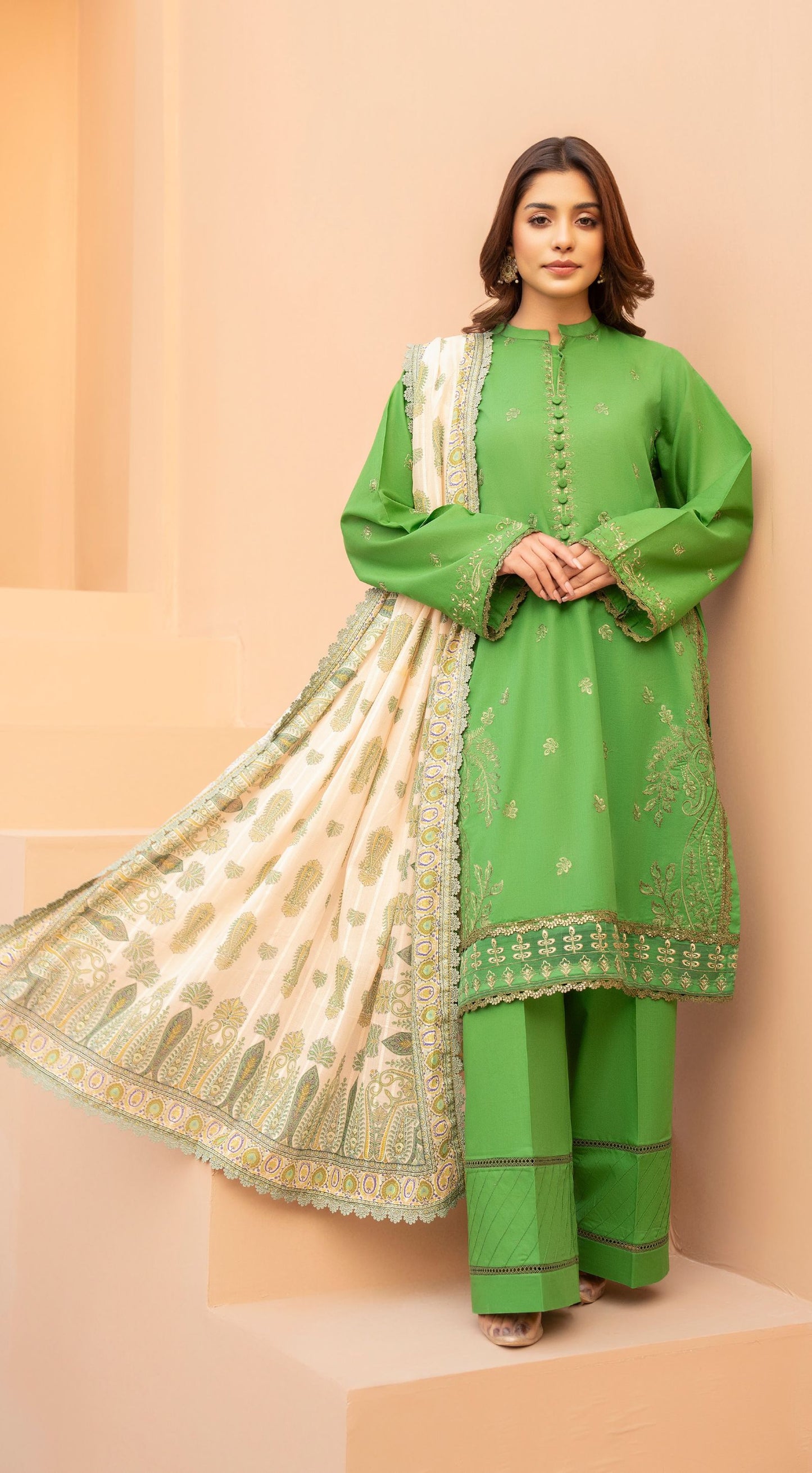 Sapehr Lawn By Safa Noor SN-02