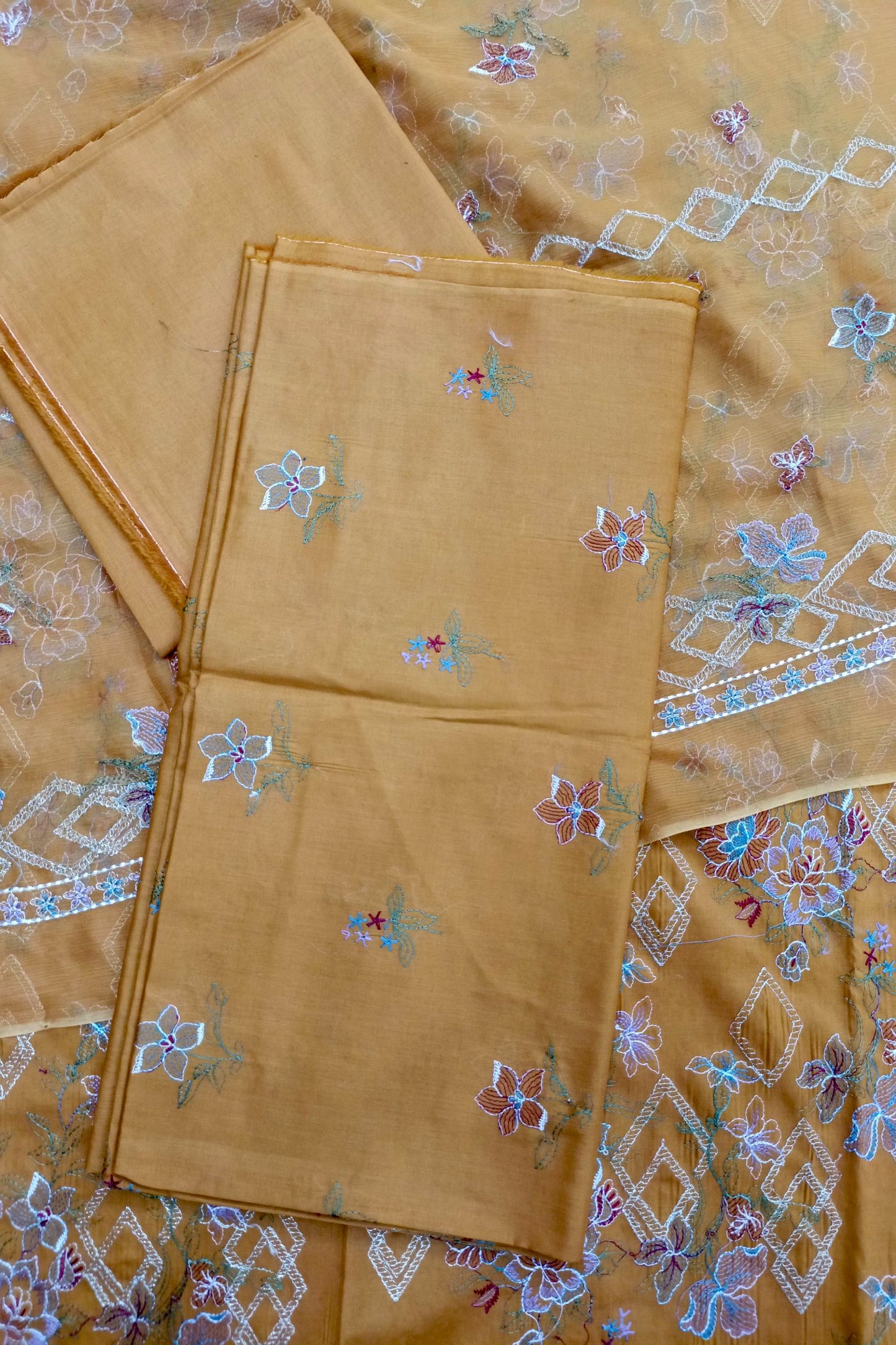 Bareeze Lawn 3 piece BH-05