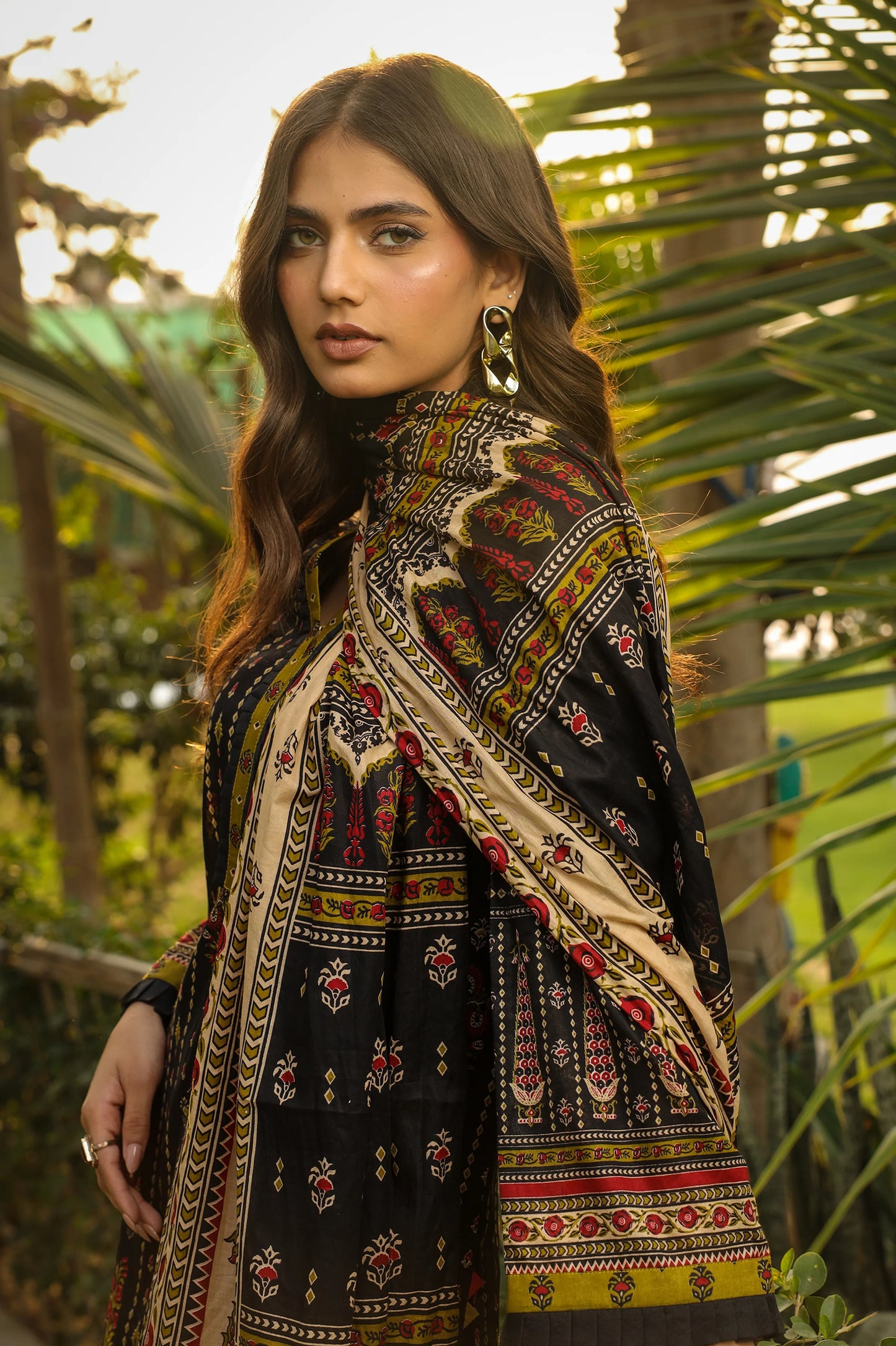 Lakhany Printed Lawn D-0011 A