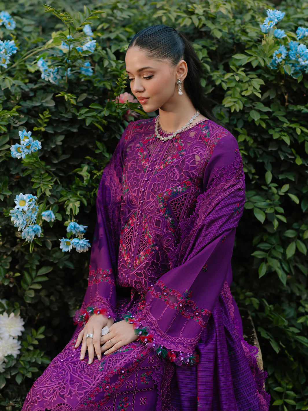 FREESIA EMBROIDERED LAWN '25 105-B