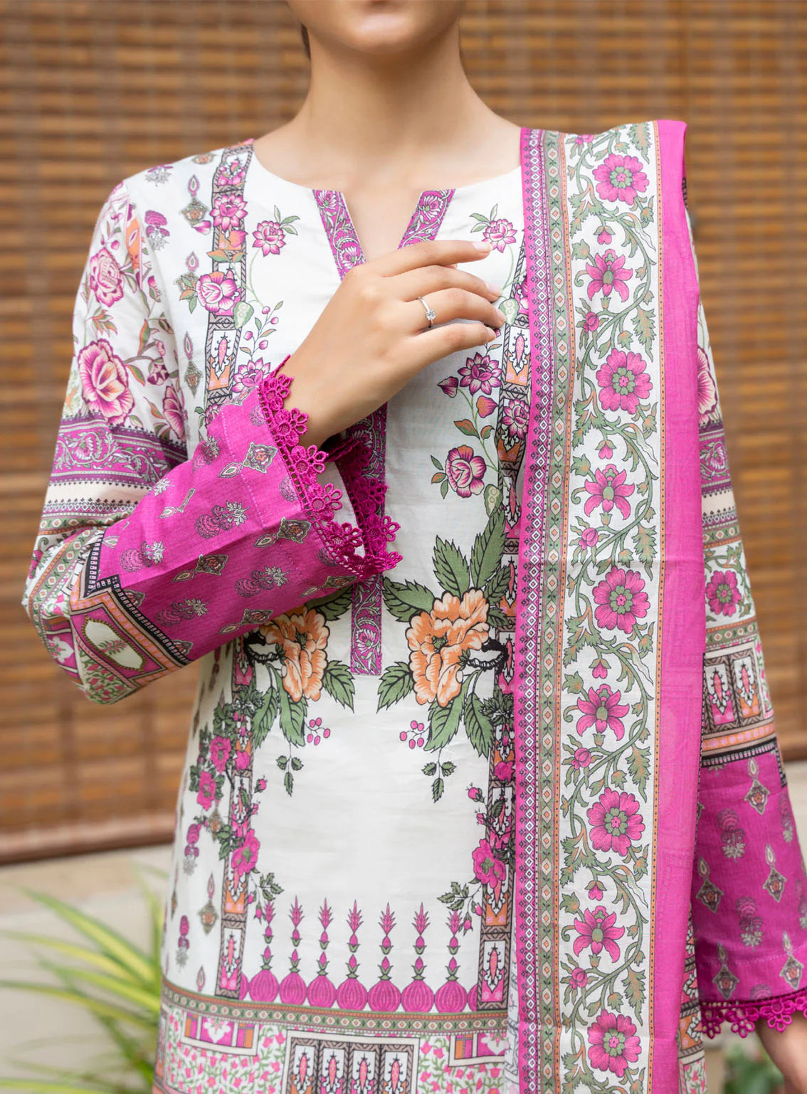 Misri Lawn Printed Lawn D-417